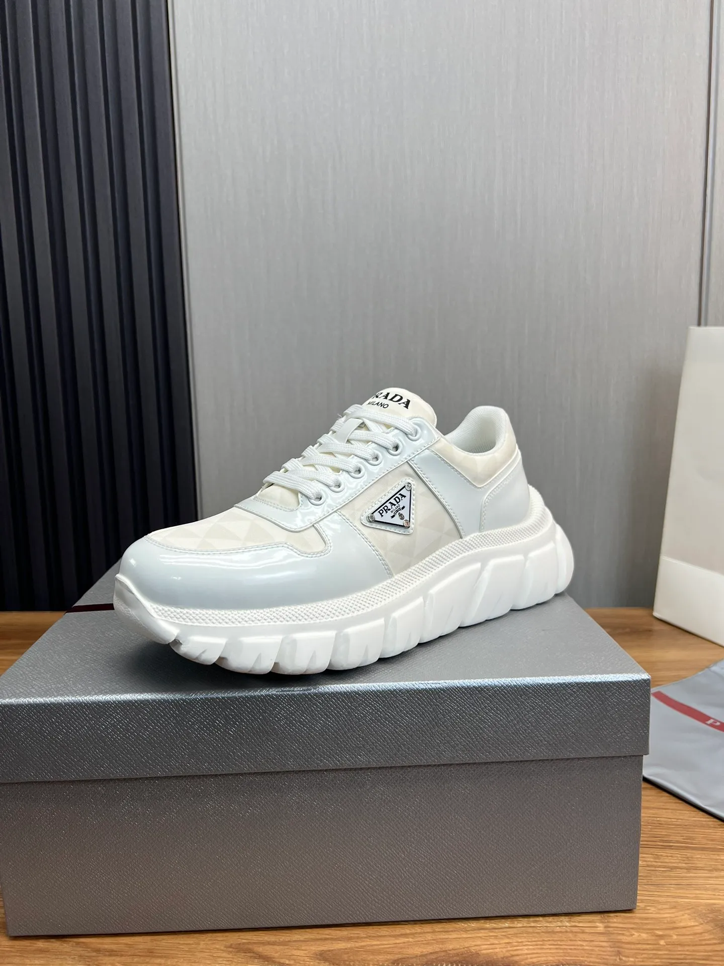 Men's shoes 💰560💰 [PRADA] Men's shoes are popular in the counter, official website is synchronized, 1 high-quality shipment ✔️Original cowhide + cowhide lining, 1🆚1 replica, original sole, 38-45 (45 customized, non-refundable)